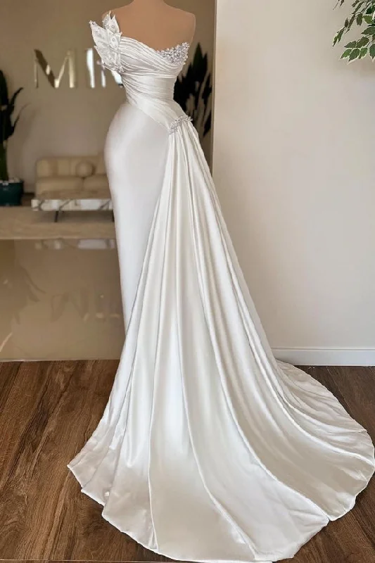 Elegant Long Ivory Strapless Satin Pleated Wedding Dress with Pearls Floral Bridal Gown